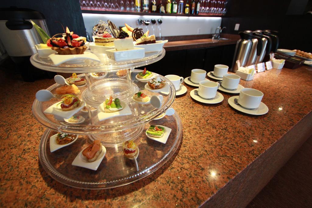 Radisson Paraiso Hotel Mexico City Luaran gambar Afternoon tea at the InterContinental Hotel, Berlin