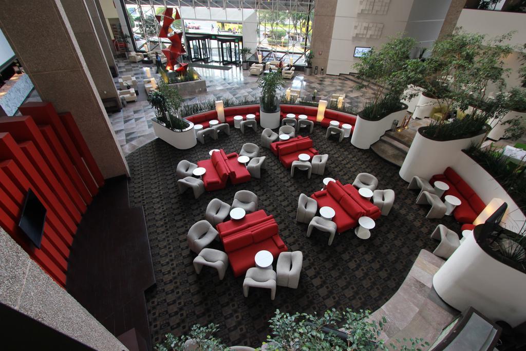 Radisson Paraiso Hotel Mexico City Luaran gambar The lobby of the Renaissance Hotel